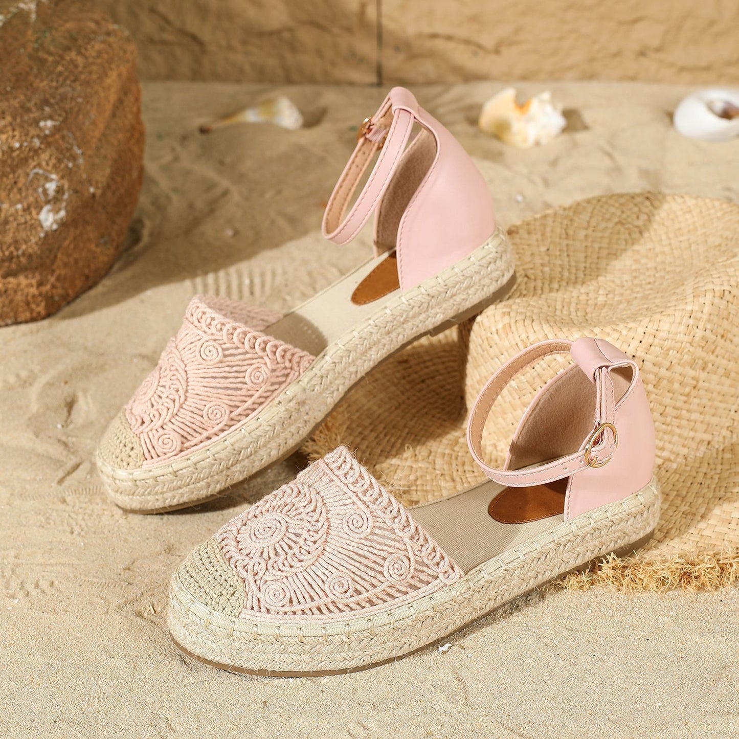 Bequeme Damen-Fischersandalen mit geschlossener Zehenpartie und Hohlsaum