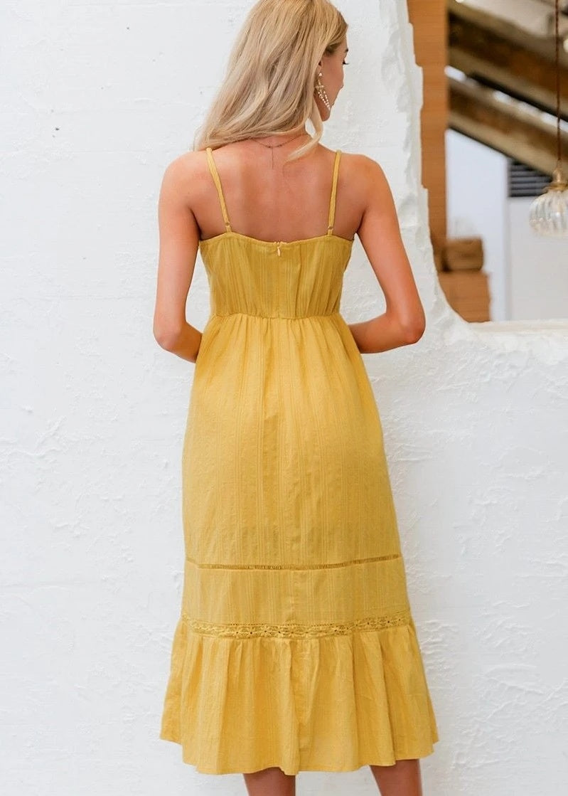 Boho-Spitzenkleid mit einfarbigen Trägern