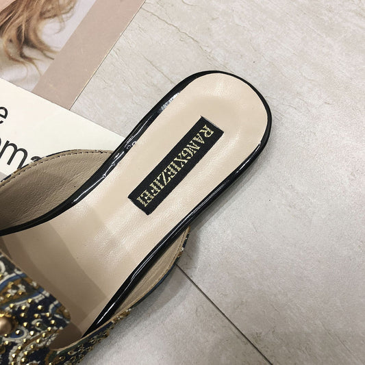 Baotou, pantofole da donna piatte, sandali e pantofole pigri a punta