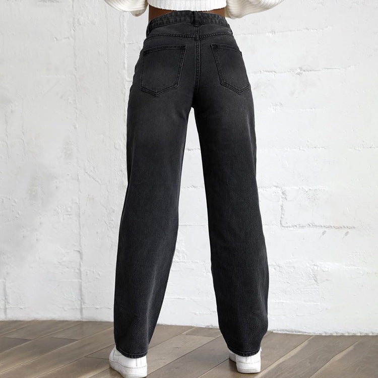 Pantaloni in denim da donna con buchi strappati