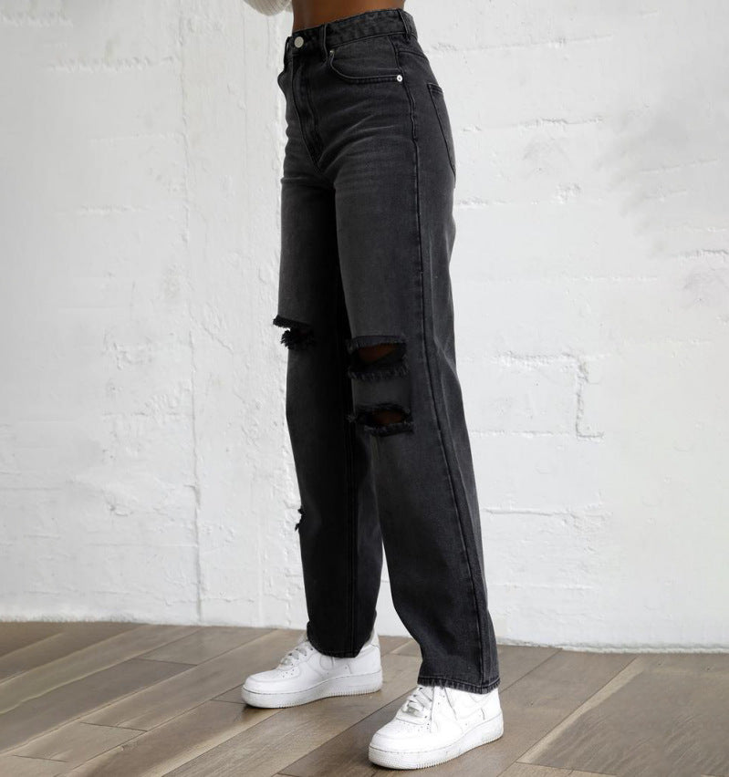 Pantaloni in denim da donna con buchi strappati