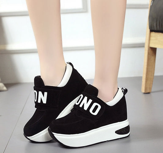 Increased Velcro casual sports shoes female Korean version of the wild letter thick bottom wedge