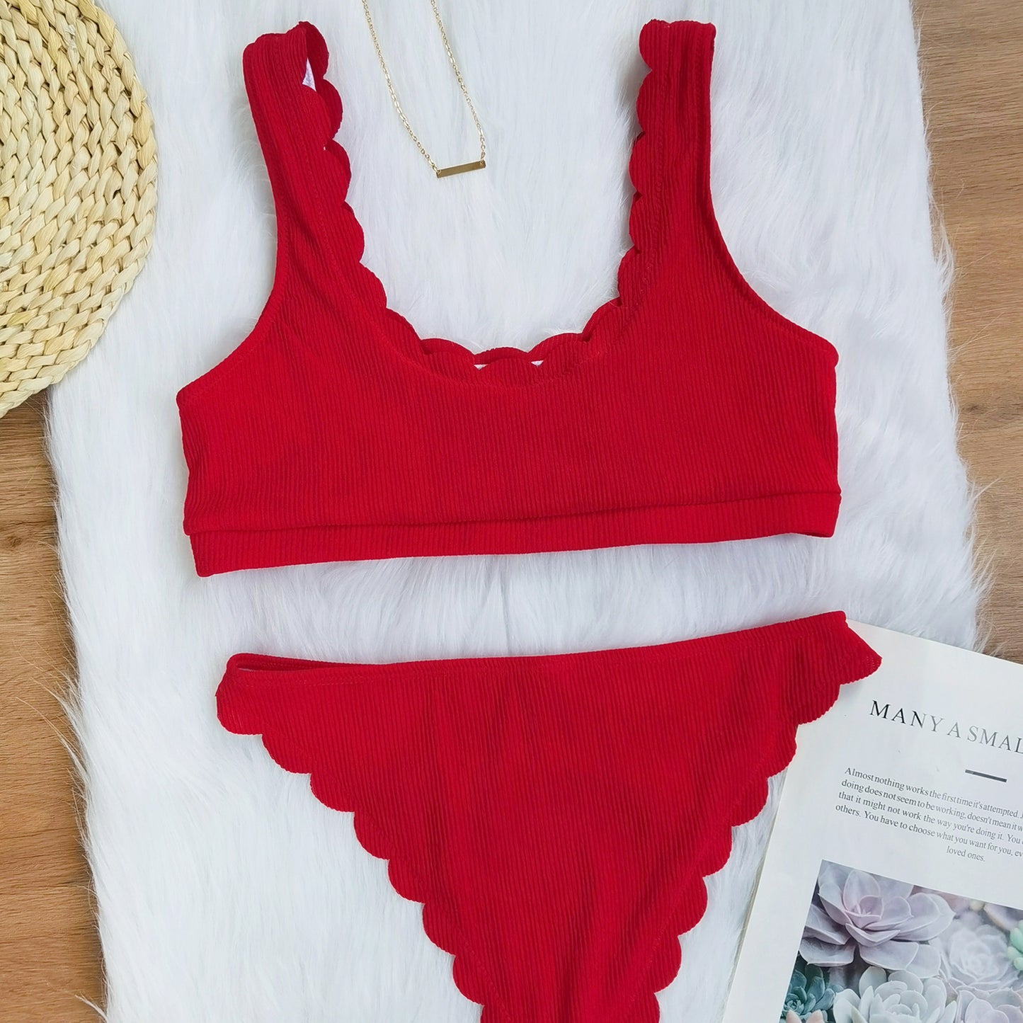 Cut flower split swimsuit bikini