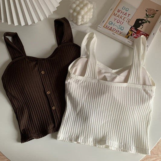 Le Spice Girls indossano le canotte per l'estate