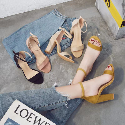 Sandali estivi da donna con tacco spesso, di grandi dimensioni, con punta aperta e tacco alto in pelle scamosciata