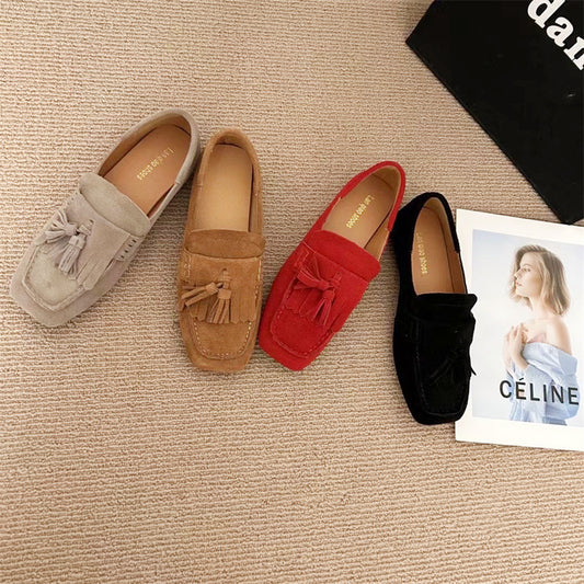 Mocassino con un pedale antiscivolo, con punta quadrata, da donna, con suola morbida, coordinato, con nappe e bocca bassa