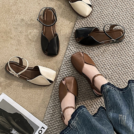 Sandali piatti con punta chiusa in stile Maillard