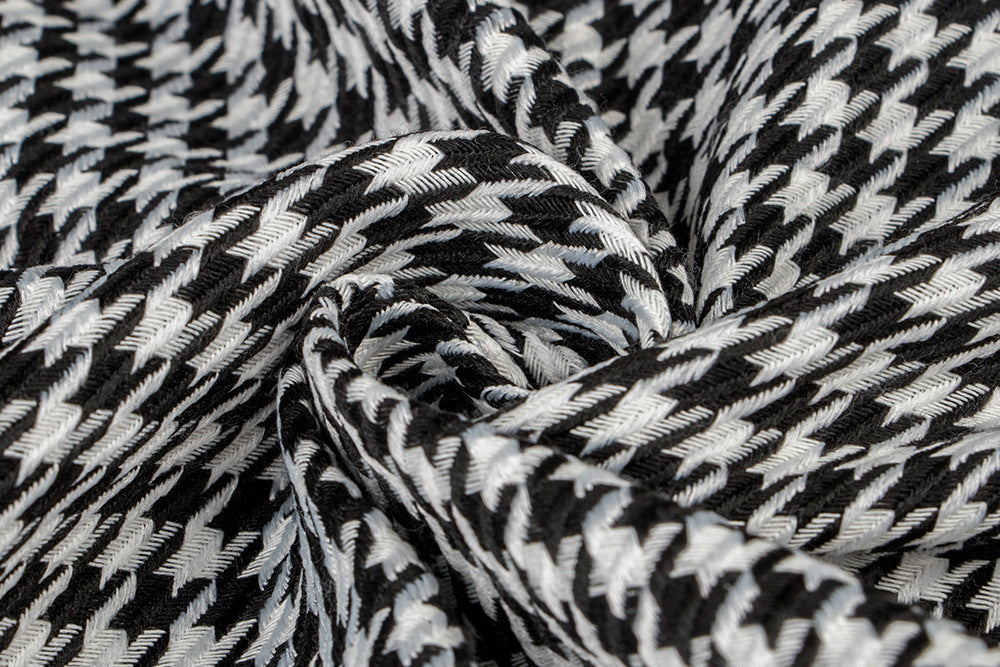 Giacca da donna a quadri bianchi e neri