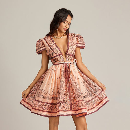 Abito corto stampato in stile vacanza