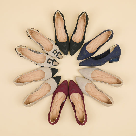 Einfarbige Nischen-Mom-Schuhe mit dunklem Blumendesign