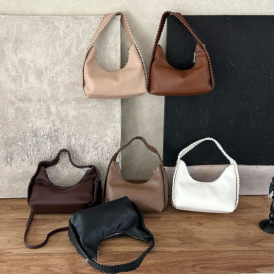 Borsa ascellare a mezzaluna con texture avanzata