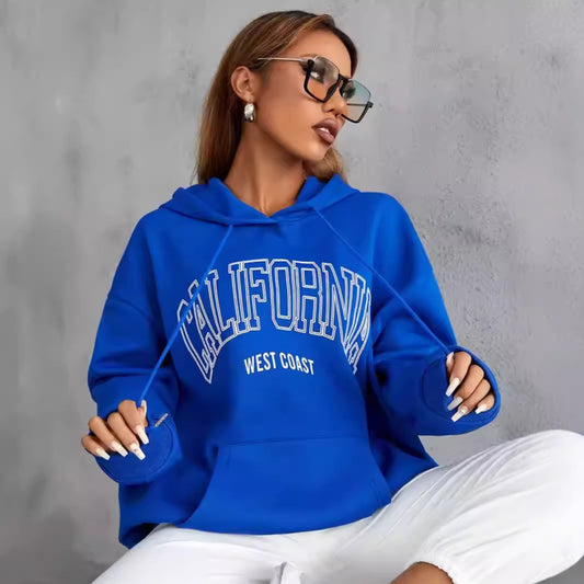 Maglione con cappuccio casual con stampa a lettere per donna
