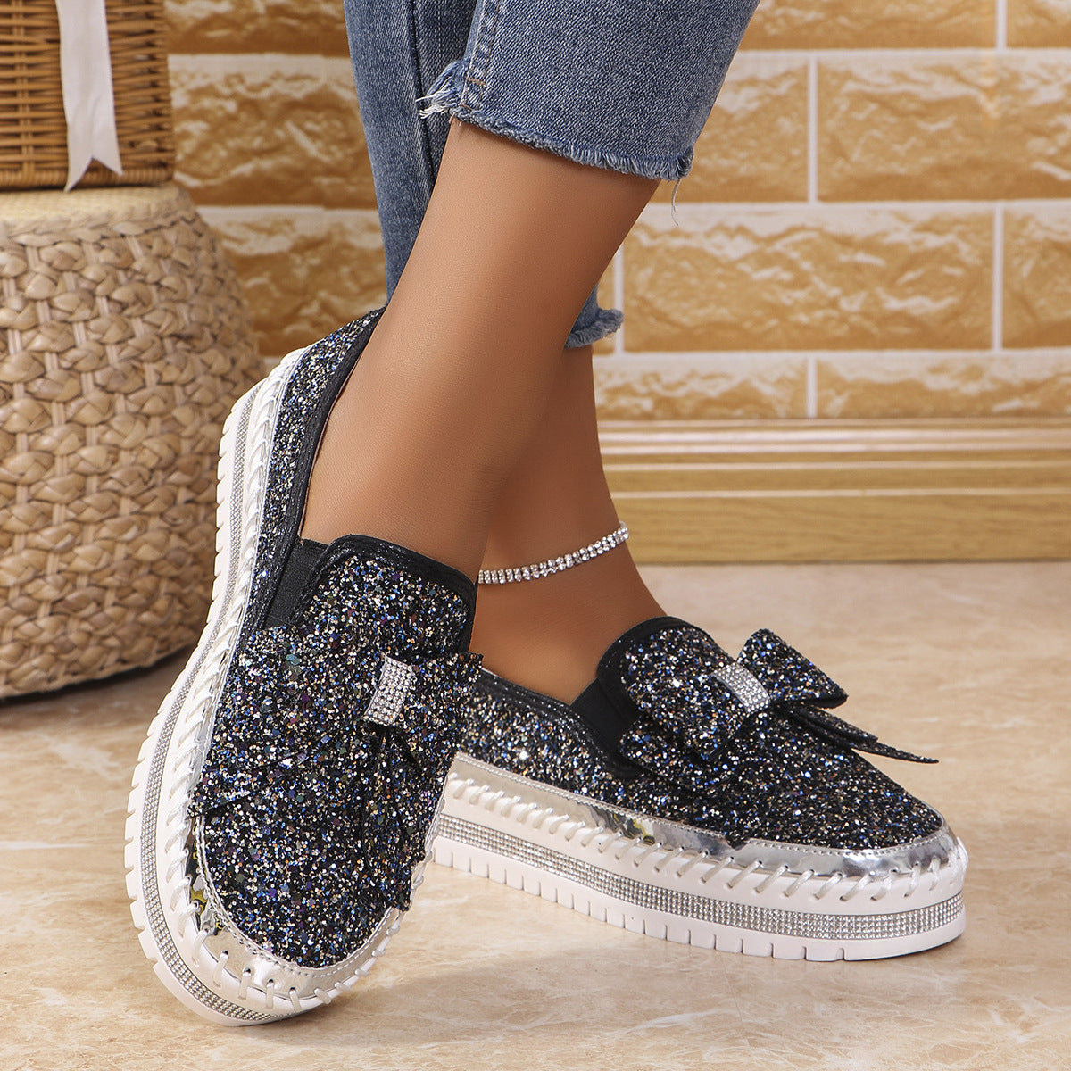 Mocassini con plateau e strass taglie forti da donna