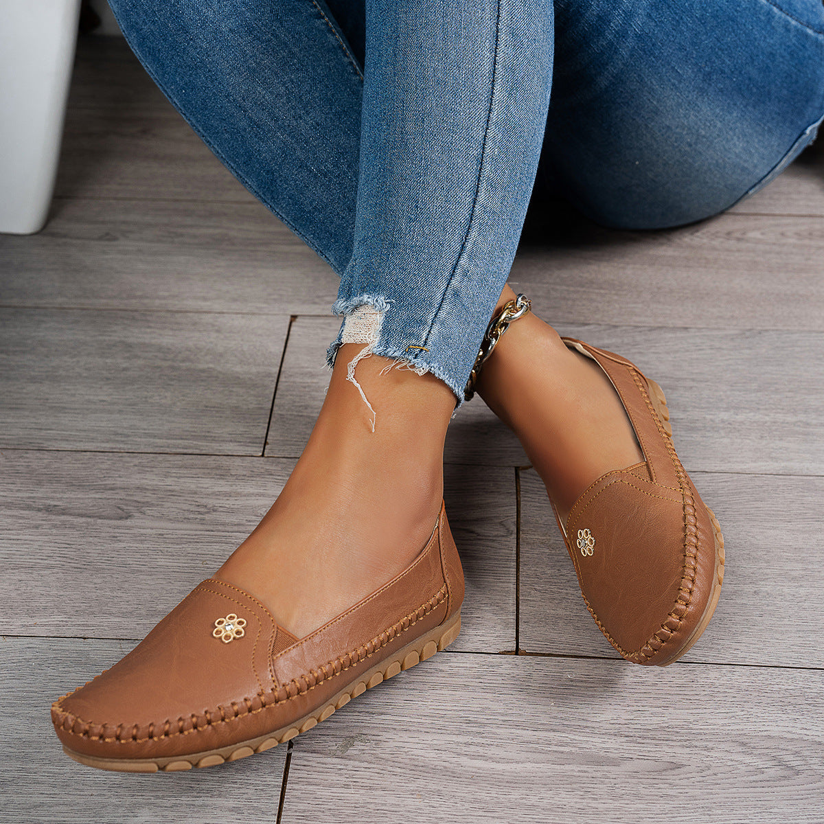 Scarpe con tacco piatto da donna con sutura laser di grandi dimensioni