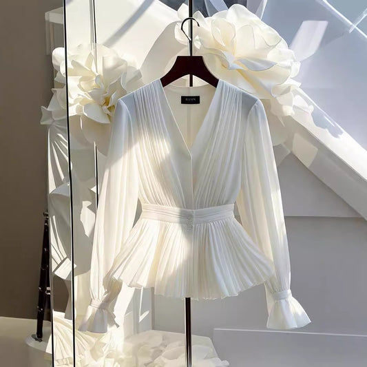 Langärmliges Oberteil mit V-Ausschnitt und frühem Temperament