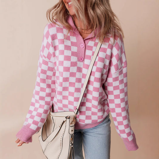 Camicia a quadri a scacchi con tre bottoni e fondo ampio alla moda per le donne