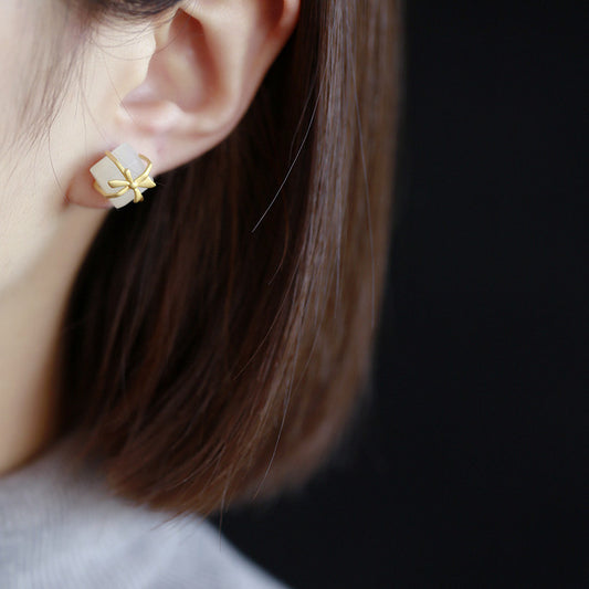 Orecchini a fiocco di zucchero a cubo in giada naturale di Hetian