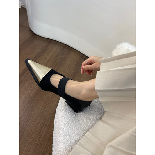 Scarpe con tacco a spillo e temperamento selvaggio