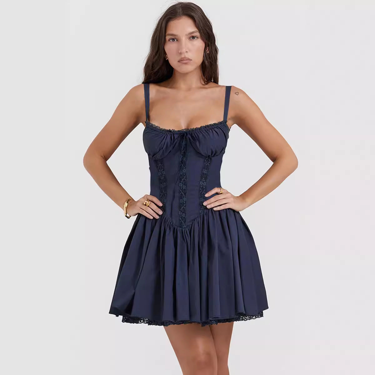 Sexy Spitzen-Hosenträgerkleid Sommermode Schnürung Schlanke Taille Plissee Kurze Kleider Für Damenbekleidung