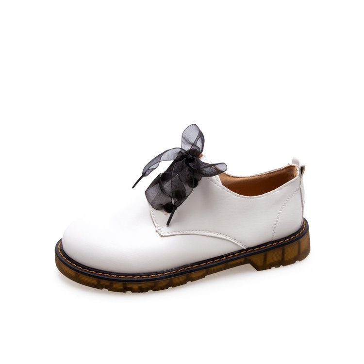 Damenschuhe mit flachen Schuhen