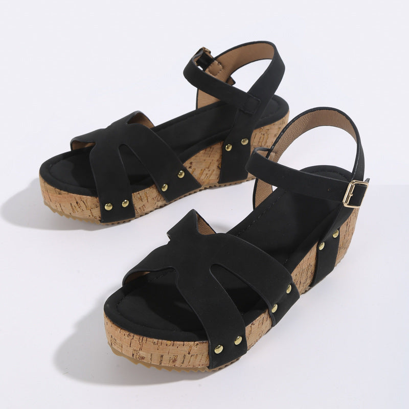 Sandali con plateau e fondo in corda per le donne