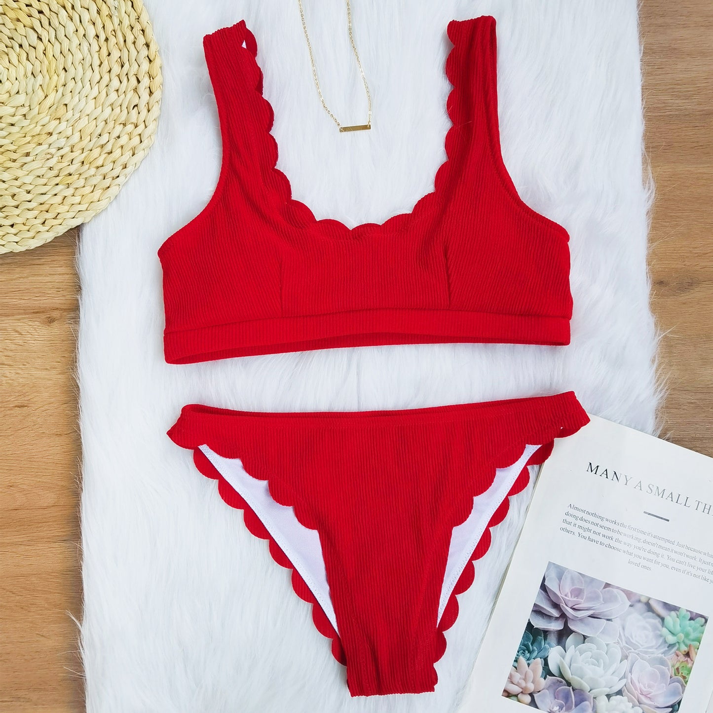 Cut flower split swimsuit bikini