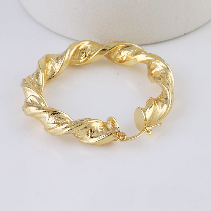 Orecchini in lega metallica alla moda per donna