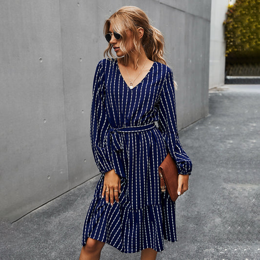 Abito a righe semplice autunnale da donna