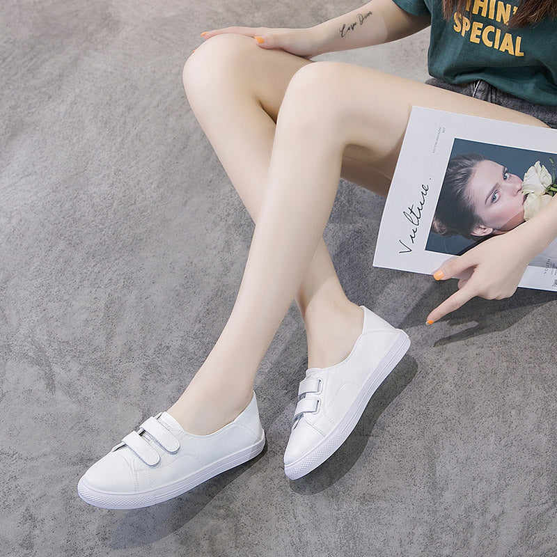 Scarpe bianche piccole con velcro da donna, scarpe piatte rosse e bianche Two Wear A Pedal Net