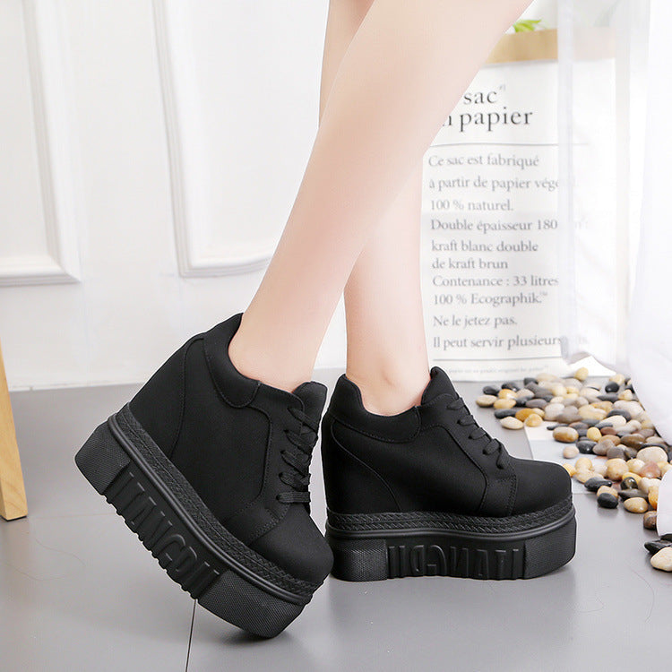 Scarpe da donna alla moda in tela ricamata con punta rotonda e tacco super alto