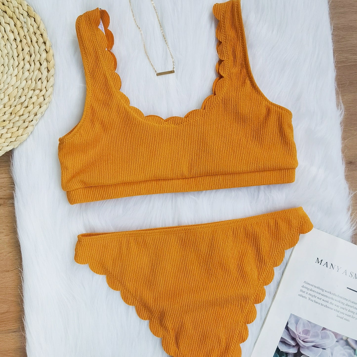 Cut flower split swimsuit bikini