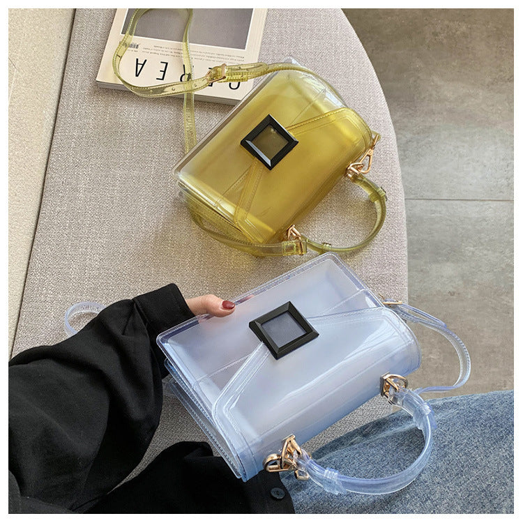 Materiale plastico trasparente opaco