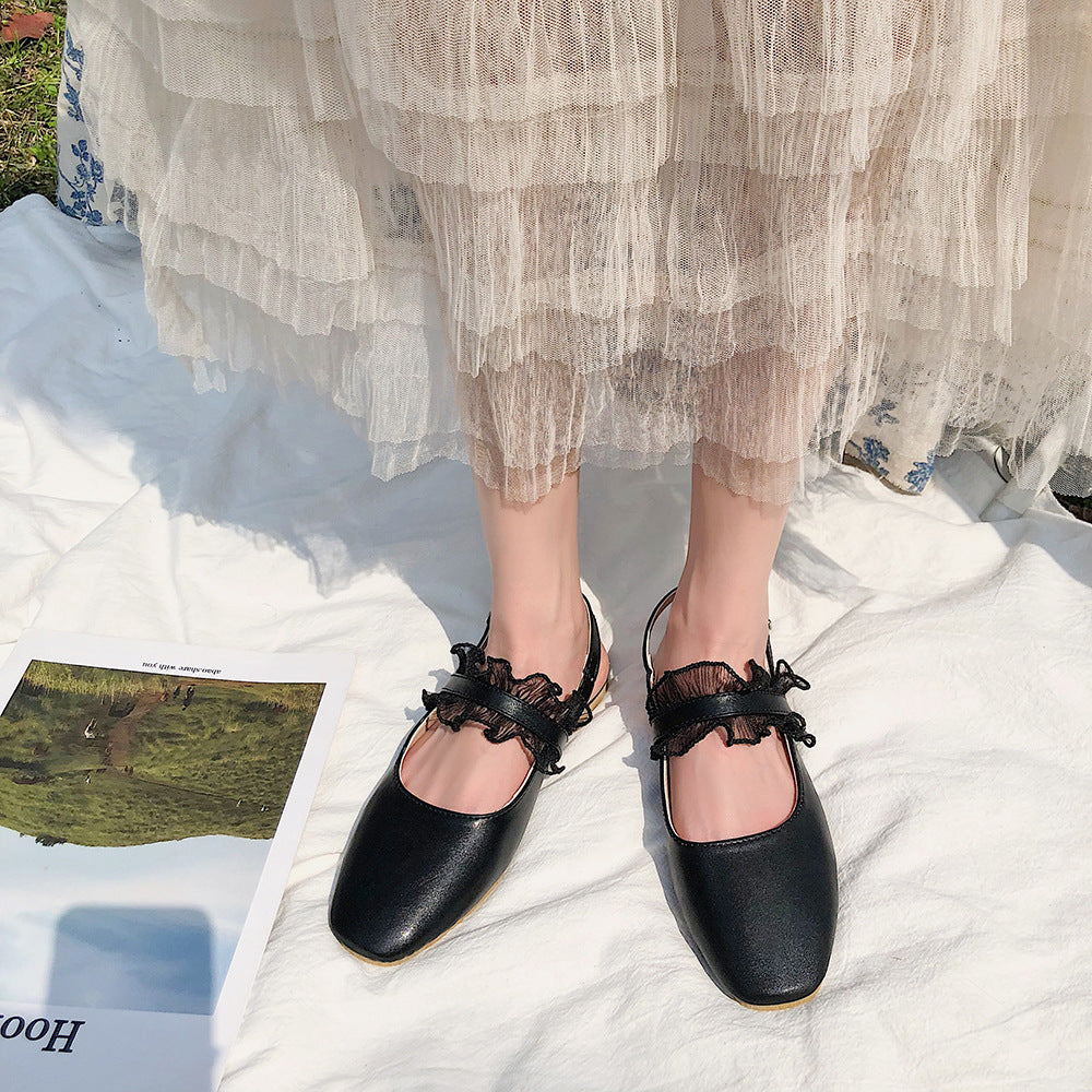 Shallow mouth fairy shoes
