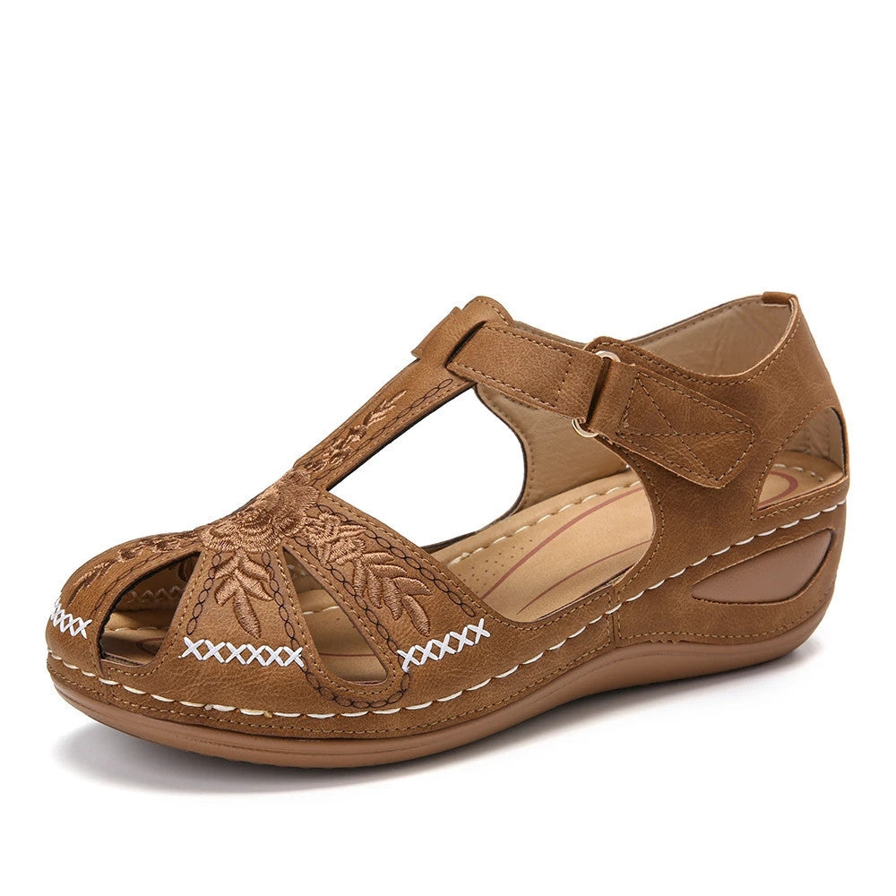 Casual Women's Sandals Stitching Non-slip Light Soft Tendon Bottom Plus Size Retro