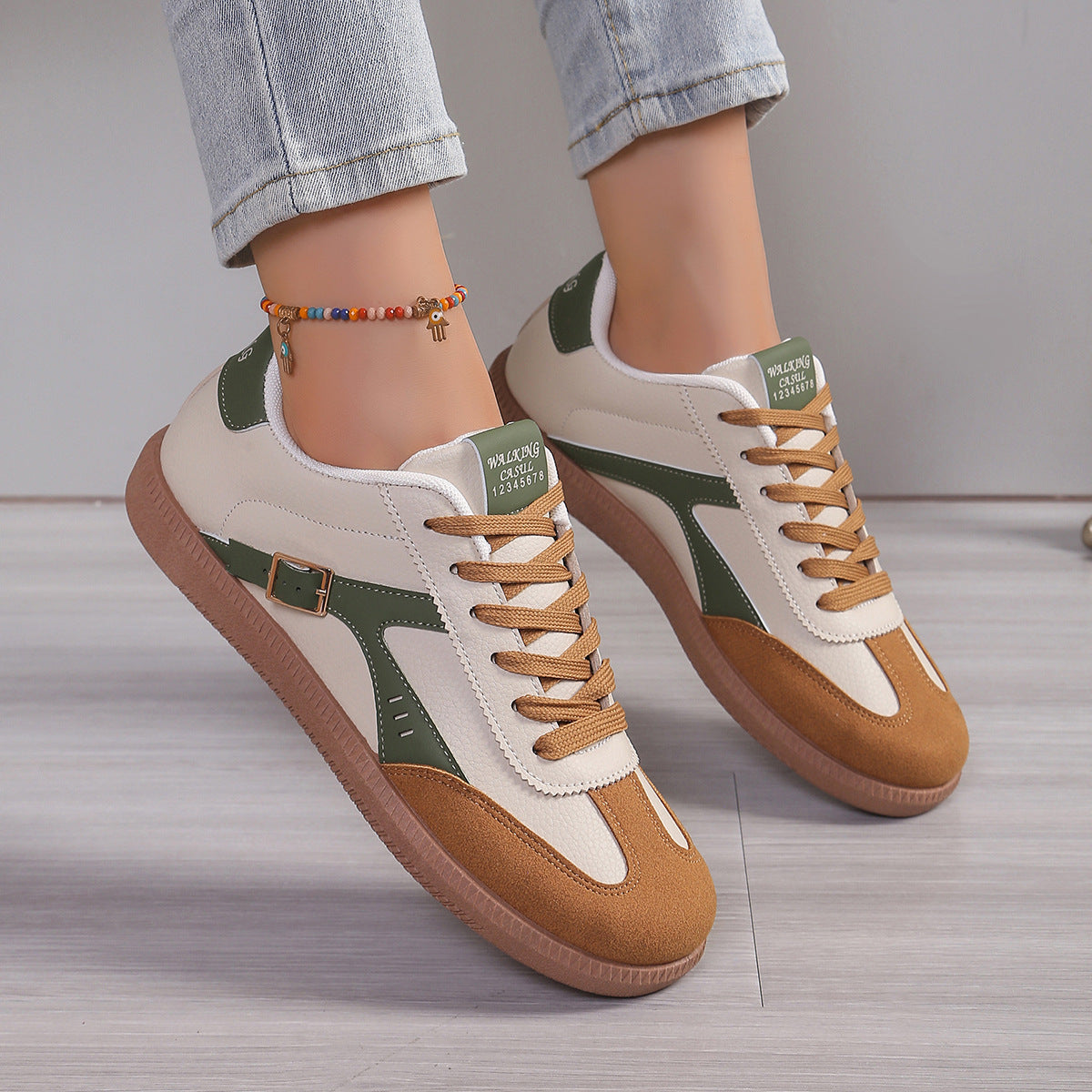Scarpe da ginnastica tedesche da donna taglie forti, classiche, con punta tonda