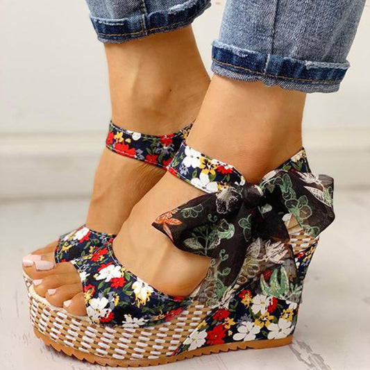 Sandali con tacco alto in stile bohémien