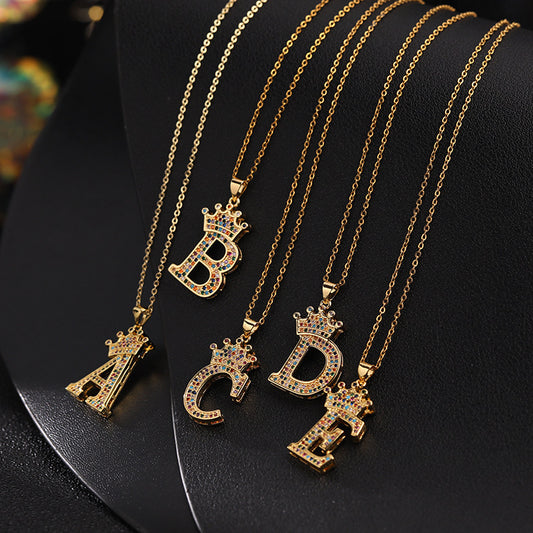 Collana con ciondolo a 26 lettere con zirconi colorati micro-intarsiati, stile hip-hop