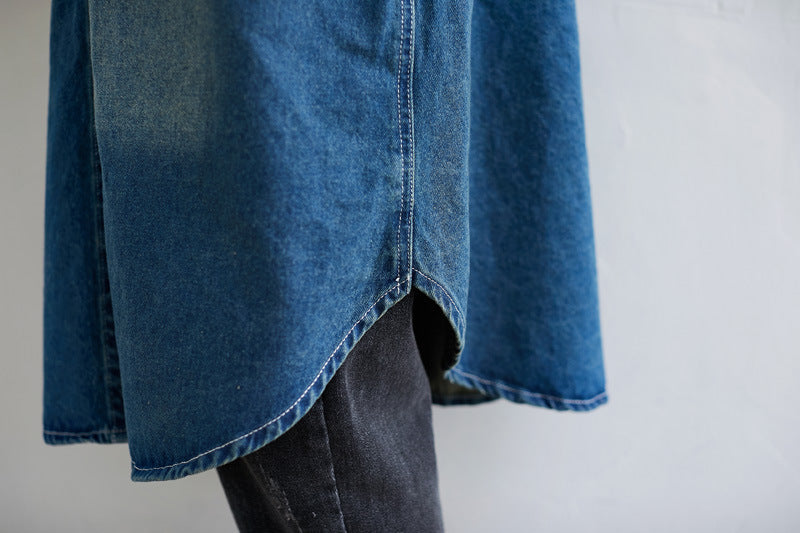 Giacca in denim vintage lavata alla moda da donna