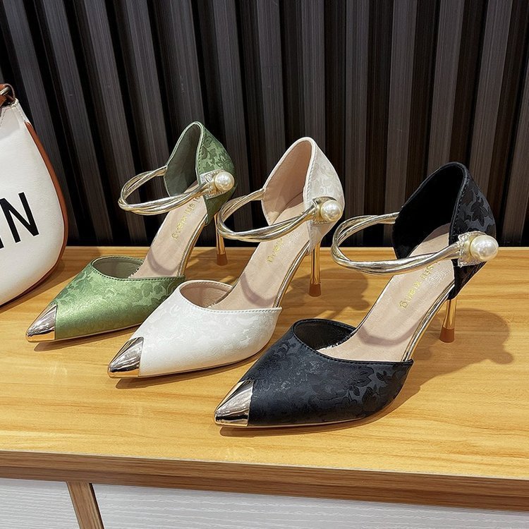 Fashionable Metal Pointed Pearl Women's Satin Flower High Heels