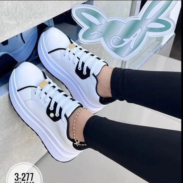 Scarpe con plateau da donna Scarpe bianche con lacci