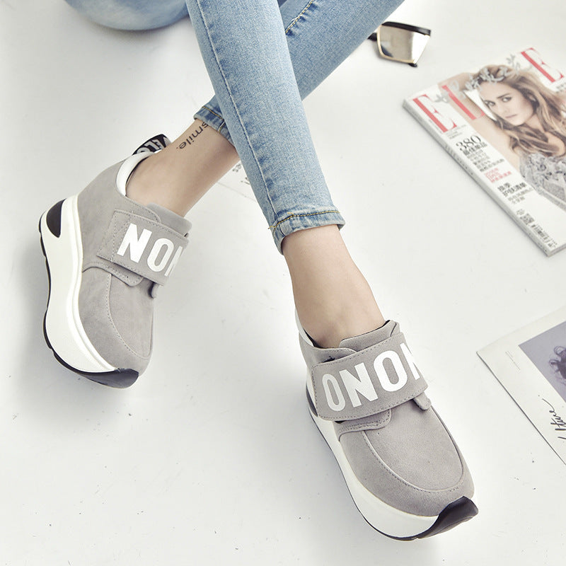 Increased Velcro casual sports shoes female Korean version of the wild letter thick bottom wedge