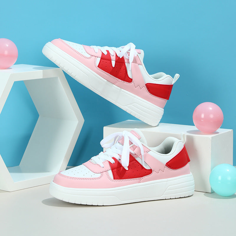 Coppia di scarpe da ginnastica con plateau morbide e comode