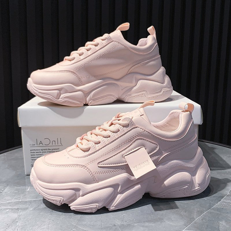 Scarpe sportive bianche dimagranti da strada fritte con fondo spesso