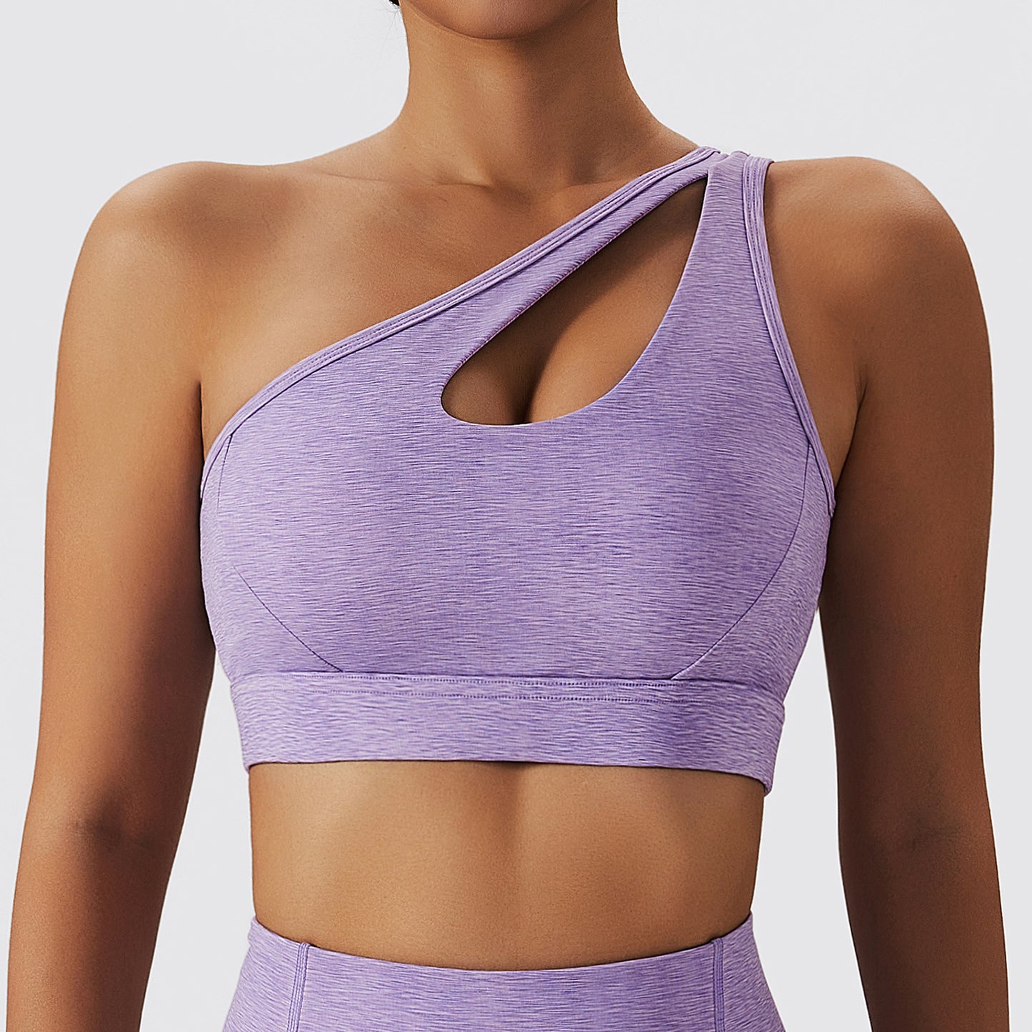 Intimo sportivo con reggiseno yoga e schiena scoperta, tuta fitness per donna
