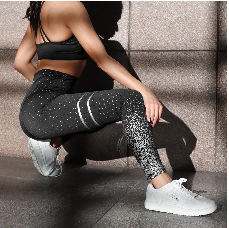 Pantaloni da yoga elasticizzati a vita alta con stampa a caldo, leggings aderenti per il fitness sui fianchi