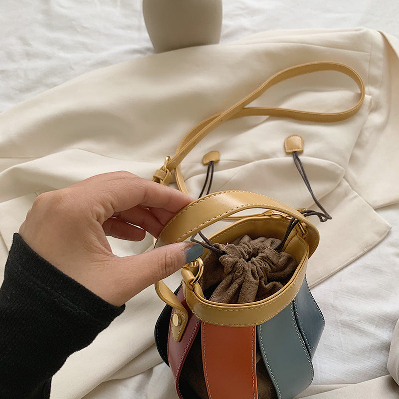 Borsa a secchiello portatile rossa a rete