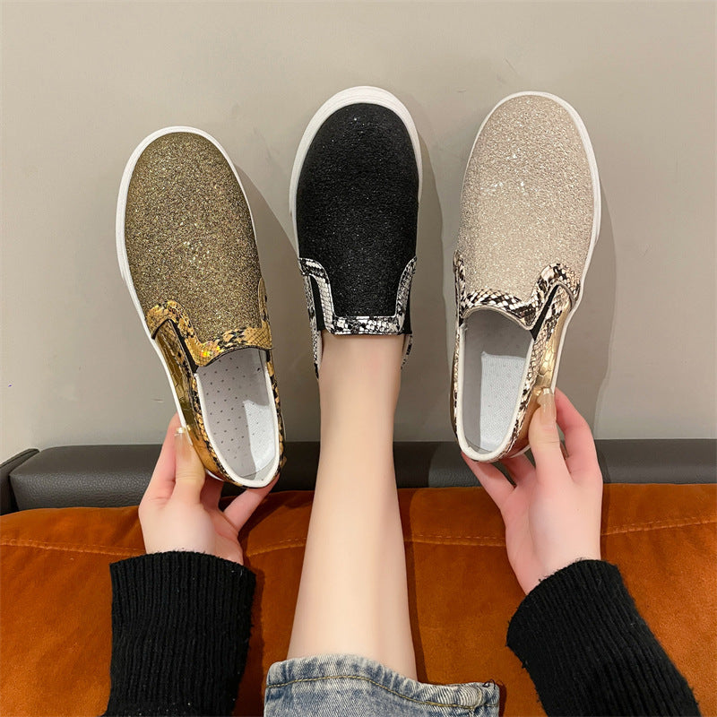 Scarpe da donna con punta tonda e paillettes, modello serpente e fondo piatto