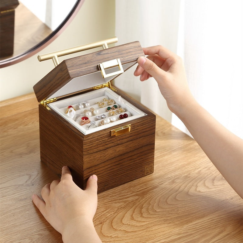 Klassische Schmuckschatulle aus Holz zur Aufbewahrung von Kosmetik