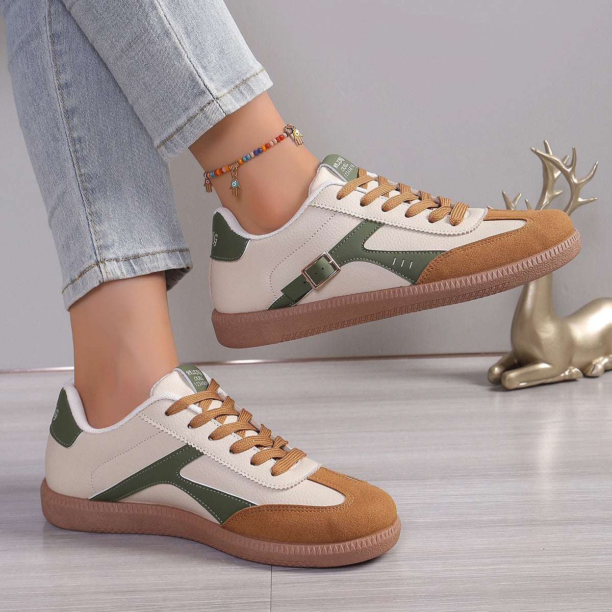Scarpe da ginnastica tedesche da donna taglie forti, classiche, con punta tonda