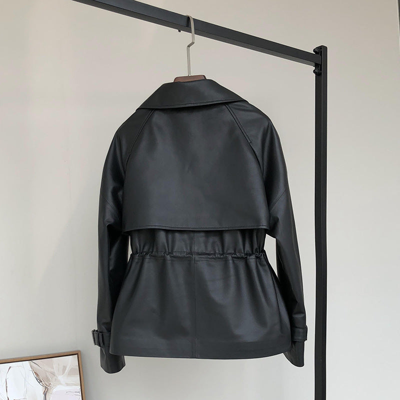 Giacca in pelle da motociclista con colletto da completo